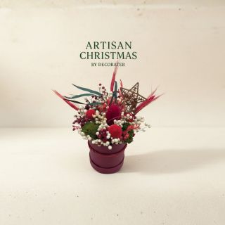 Flower box Artisan Christmas No. 11 Ručně skládaný z kvalitních stabilizovaných a sušených květin, které si drží barvu i...